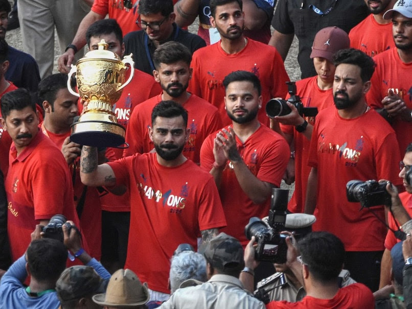 qaheujfo_virat-kohli_625x300_05_June_25