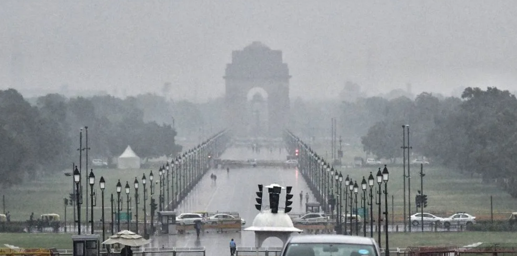 Delhi for rain thunderstorm