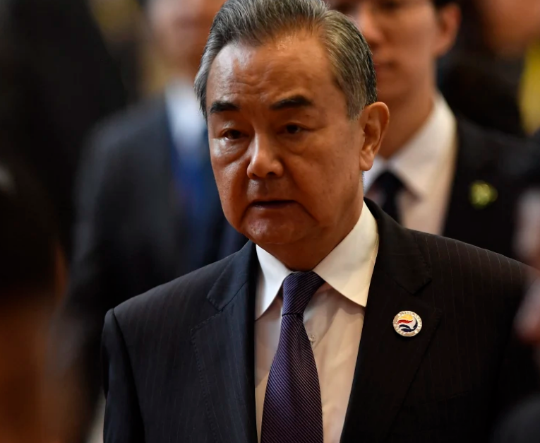 рдЪреАрди рдиреЗ рдИрд░рд╛рди рдХреЛ тАШрдЕрдкрдиреА рд╕рдВрдкреНрд░рднреБрддрд╛ рдХреА рд░рдХреНрд╖рд╛тАЩ рдХреЗ рд▓рд┐рдП рд╕рдорд░реНрдерди рджреЗрдиреЗ рдХреА рдШреЛрд╖рдгрд╛ рдХреА, рдЕрдореЗрд░рд┐рдХрд╛ рдФрд░ рдЗрдЬрд╝рд░рд╛рдЗрд▓ рдкрд░ рдЬрдордХрд░ рд╣рдорд▓рд╛ рдмреЛрд▓рд╛ рдЪреАрди рдиреЗ рдИрд░рд╛рди рдХреЛ тАШрдЕрдкрдиреА рд╕рдВрдкреНрд░рднреБрддрд╛ рдХреА рд░рдХреНрд╖рд╛тАЩ рдХреЗ рд▓рд┐рдП рд╕рдорд░реНрдерди рджреЗрдиреЗ рдХреА рдШреЛрд╖рдгрд╛ рдХреА, рдЕрдореЗрд░рд┐рдХрд╛ рдФрд░ рдЗрдЬрд╝рд░рд╛рдЗрд▓ рдкрд░ рдЬрдордХрд░ рд╣рдорд▓рд╛ рдмреЛрд▓рд╛