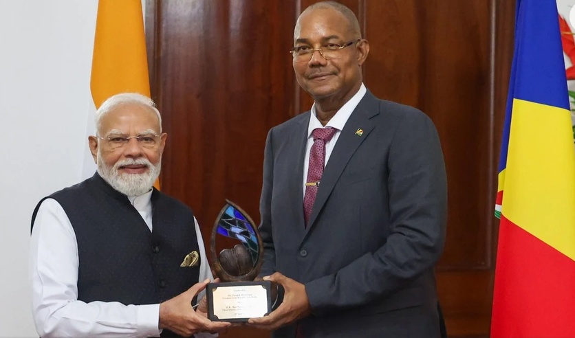 seychelles honored 1 pm modi with the highest award guardian of the blue horizon khabar bharat ki
