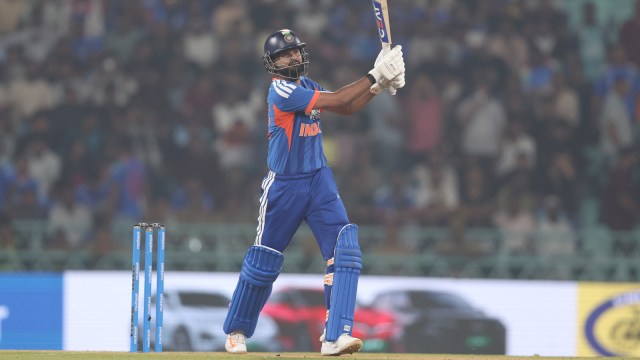 Shreyas-Iyer-Ind-vs-WI
